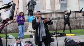 PIERS CORBYN -  RESIST DEFY MOVEMENT @ TRAFALGAR SQUARE - CANADIAN EMBASSY - NATIONAL GALLERY ENTRANCE- PROTEST - 3