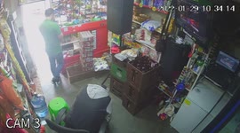 Caida Por Dormir Borracho En Una Silla