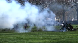 Queens Platinum Jubilee celebrations start with 41 gun salute in Green Park - London
