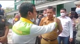 Bang jep ngamuk di kantor bupati kepulauan meranti