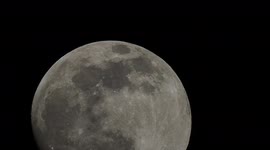 Stunning nearly full moon seen rising in Kent, UK