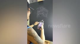 Artist draws portraits every day for a whole year in Qatar