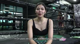 Female Muay Thai fighter speaks about defending herself against man who poured drink on her head (with subtitles)
