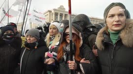 'SaveFOP' small business protesters in stand-off with police in Kyiv