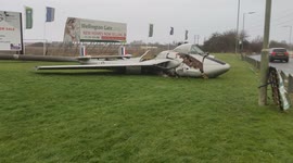 De Havilland plane statue destroyed by Storm Eunice in Oxfordshire