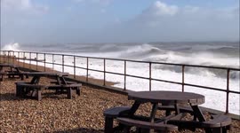 Storm Eunice slams into South Coast Beaches