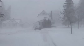 Wow awesome Snow Squall warning rolling through Ashland WI
