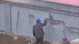 Beijing buildings cracks by Subway construction Line 17 Panjiayuan West Stop