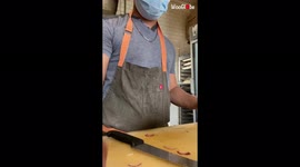 'Texas man slices onions at SUPERSPEED *Satisfying* '