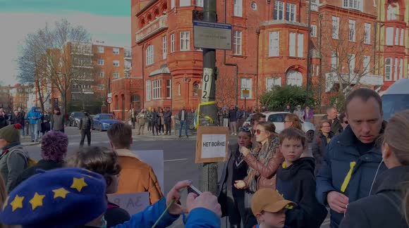 Tory MP Matt Hancock heckled at pro-Ukraine protest outside Russian embassy in London