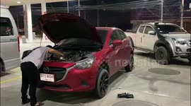 Kind driver rescues kitten stuck inside car engine