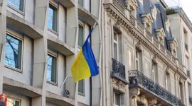 Ukraine/Russia war: Ukraine flag is erected in different places of Paris as support. Plus, the new installation of the the european flag under the Arc-de-Triomphe creates onces again anger of many french people and politicians.10march2022.