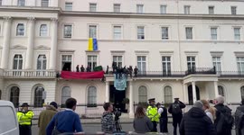 Protesters Shouting Slogans Anti Putin at Oleg Deripaska's Occupied Property in Belgravia