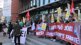 Labour MP Barry Gardiner speaks at p&o ferries protest
