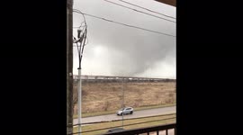 Tornado touches down in Round Rock, Texas