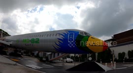 Walk around this scrapped plane turned into cafe in Bangkok, Thailand (alternative angle)