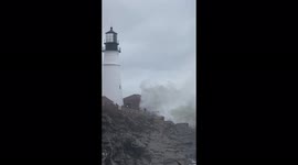 Crazy colossal wave crashes into tourists at the Maine lighthouse