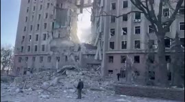 Russian strike severely damages government building in southern Ukrainian city of Mykolaiv