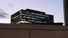 Amazing Optical Illision Looks Like A Building IS Splitting Apart