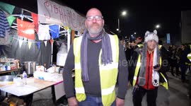 Retired English Police Officer Travels to Poland to Assist Refugees Arriving From Ukraine in Medyka