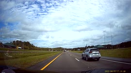 Driver Narrowly Avoids 75mph Collision