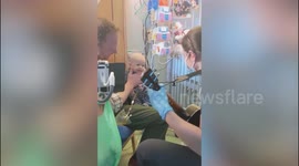 Baby undergoing treatment shares an amazing musical conversation with hospital music therapist