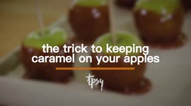 Cooking Hacks to Make Sure The Caramel Doesn’t Slide Off Your Apples