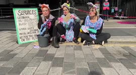 Extinction Rebellion activists cause chaos at Lloyd’s in City of London