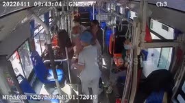 Bus driver transports ill elderly passenger straight to hospital in China