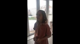 Incredible footage of a 9 year old with severe anxiety singing beautifully