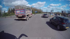 New Highway Code. HGV vs The Cyclist
