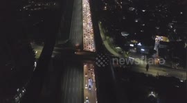 The flow of returning home from the Jakarta-Cikampek toll road is jammed Total Air Monitoring