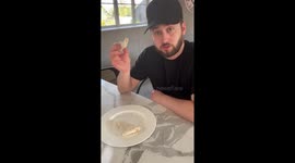 'That's unbelievable!' US woman makes marshmallow sandwich for London boyfriend