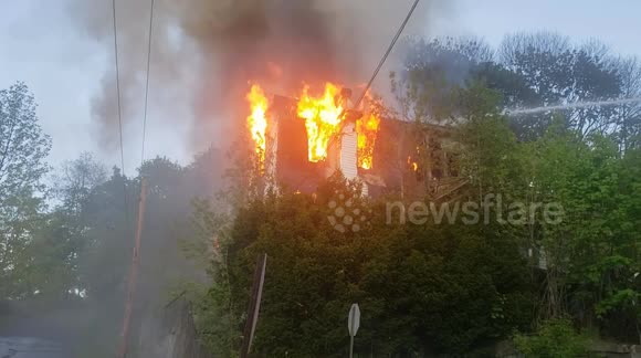 Dramatic house fire unfolds in Shamokin, Pennsylvania