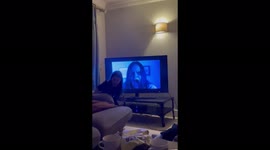 Parents pull off 'follow the dot' jump scare prank on kids