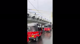 Sri Lanka: People Form Long Queues For Petrol