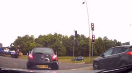 DASHCAM - Driver changes lane without warning, then changes lane again, nearly causing crash!