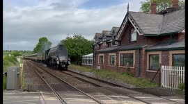 Sir Nigel Gresley locomotive first full trial after a restoration.