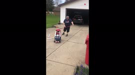 'Baby girl's toy car flips over after lazy dad's 'smart hack' flops '