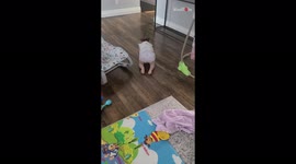 ''The Little Hopper' 9-month-old girl has a unique way of moving around '