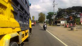 When I'm going home this truck driver suddenly run pass me and almost get an accident