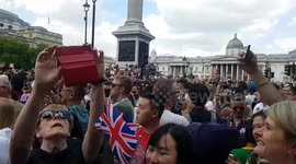 Thousands pack out Trafalgar Square for Jubilee flypast