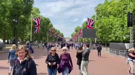 Fans arrive early for the Platinum Party at the Palace, The Mall, London, UK