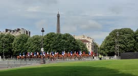 RENAULT ELECTRO HORSE PARADE, a spectacular parade of 220 horses with free entry, on Sunday June 5, 2022 at 10 a.m. and 11:30 a.m., esplanade des Invalides, to accompany the launch of the new 100% electric Renault Megane E-Tech