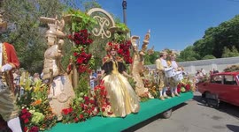 Ball of flowers - festival that dedicated 350 anniversary of Peter I is opened in St Petersburg, Russia