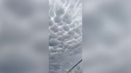 'Cauliflower' clouds appear in Mongolia