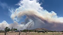 US: Jaw-Dropping, Enormous ‘Tsunami’ Smoke Billows From Pipeline Fire In Arizona