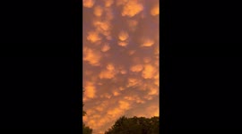 Stunning sunset with Mammatus clouds covers Pittsburgh, Pennsylvania