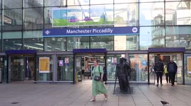 Timelapse outside Manchester train station captures scene during biggest strike in 30 years