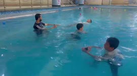 Palestinians hold swimming therapy camp for children across autistic spectrum